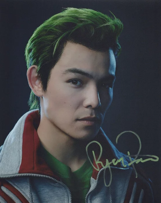 Ryan Potter autograph