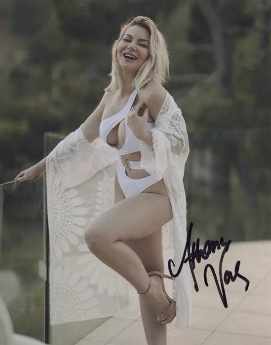 Athena Vas autograph