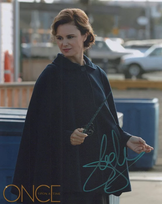 Keegan Connor Tracy autograph