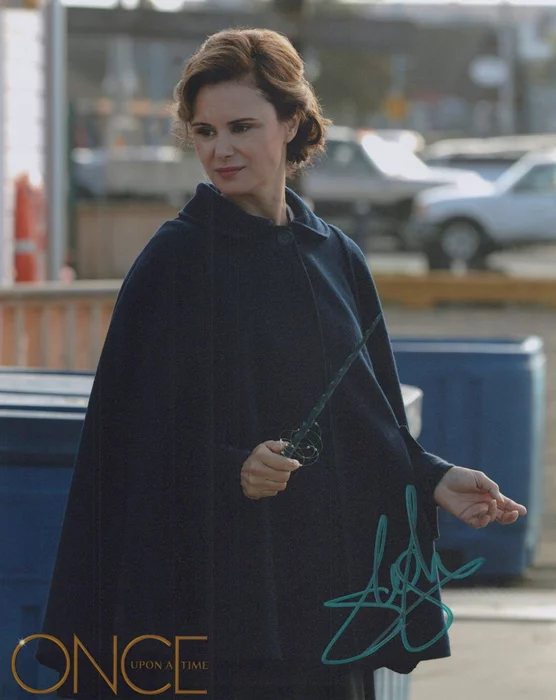 Keegan Connor Tracy autograph