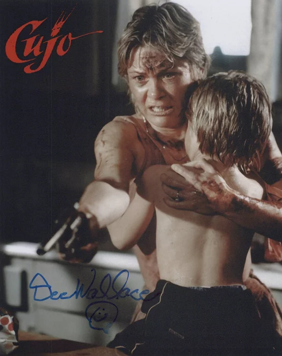 Dee Wallace autograph