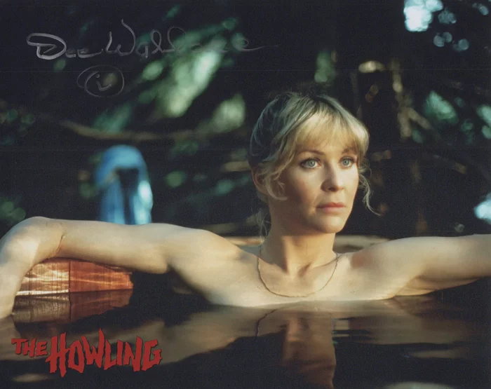 Dee Wallace autograph