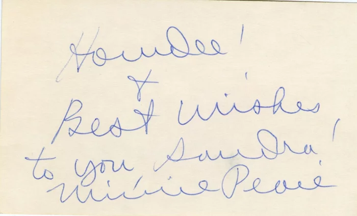 Minnie Pearl autograph