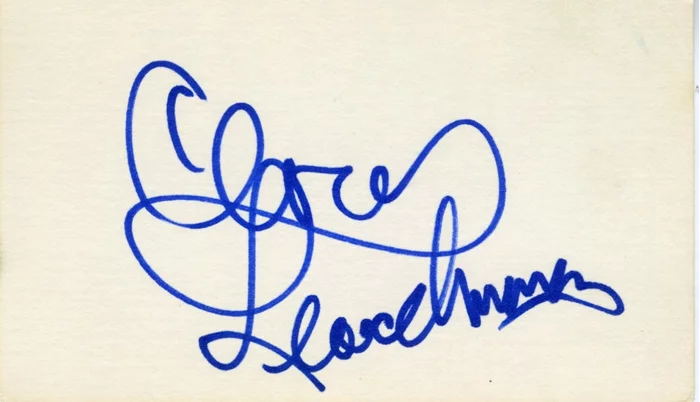 Cloris Leachman autograph
