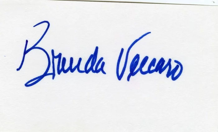 Brenda Vaccaro autograph