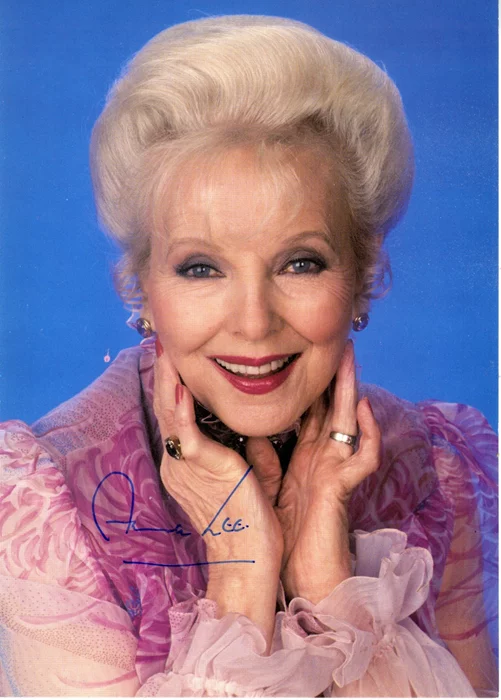 Anna Lee autograph