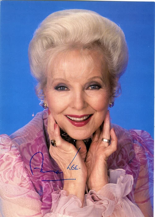 Anna Lee autograph