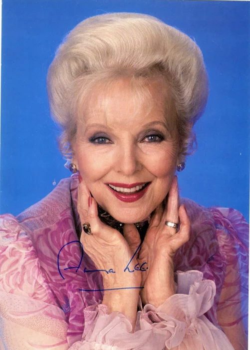 Anna Lee autograph