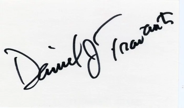Daniel J. Travanti autograph