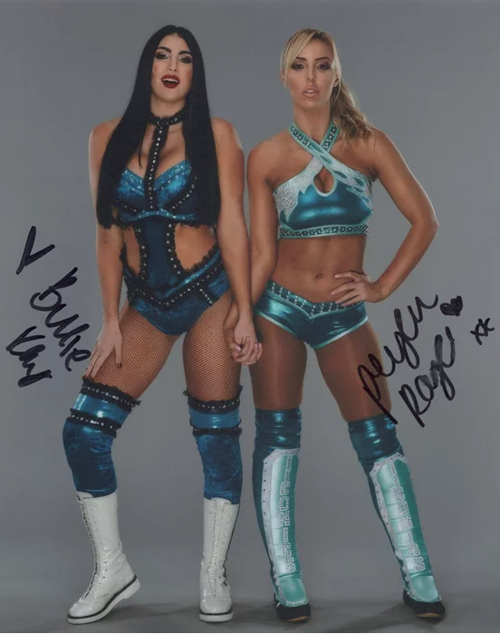The IIconics autograph