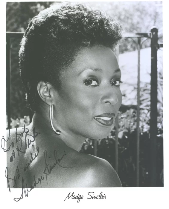 Madge Sinclair autograph
