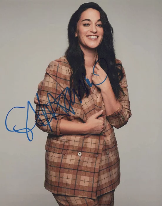 Sara Tomko autograph