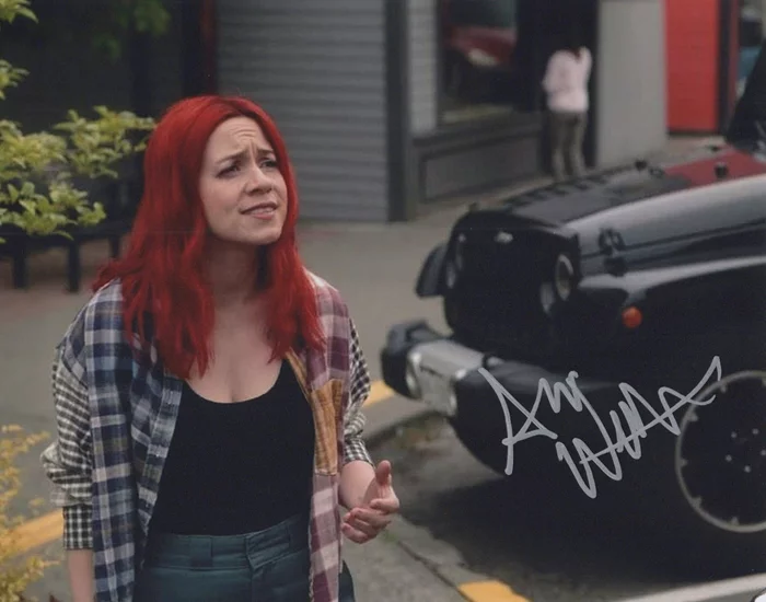 Alice Wetterlund autograph