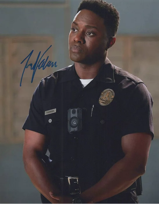 Tru Valentino autograph
