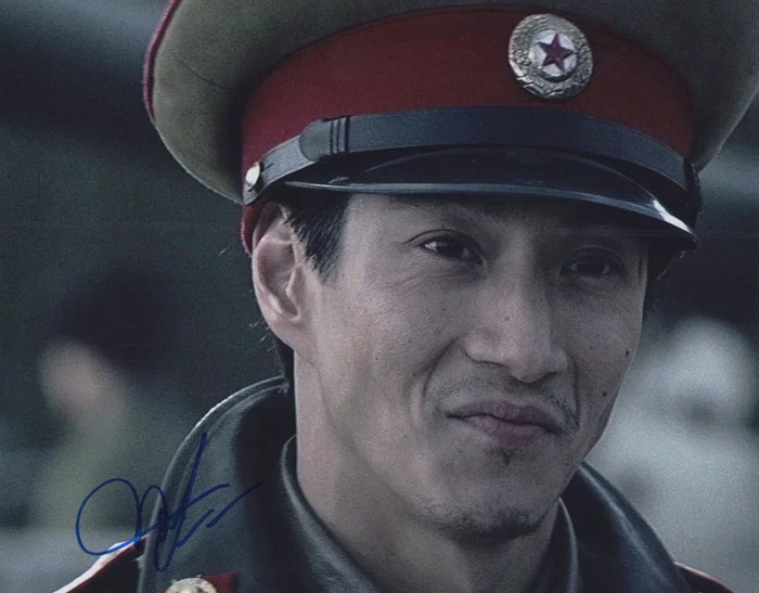 Will Yun Lee autograph