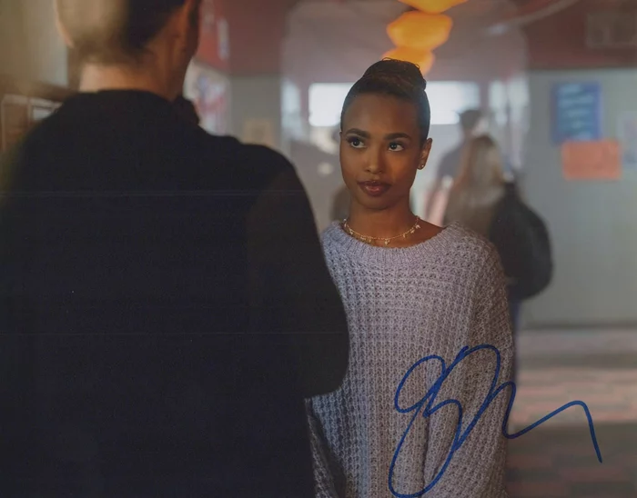 Zaria autograph
