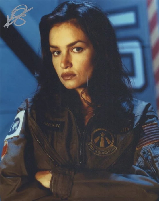 Kristen Cloke autograph