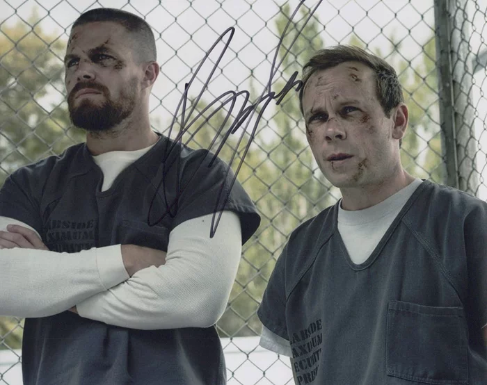 Brendan Fletcher autograph