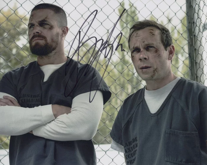 Brendan Fletcher autograph