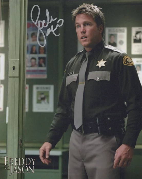Lochlyn Munro autograph
