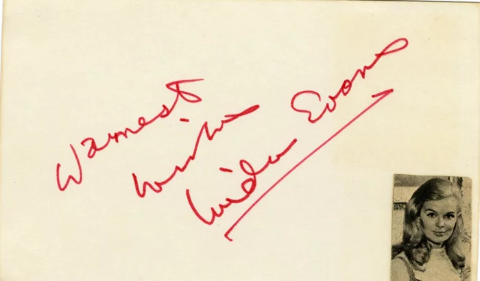 Linda Evans autograph