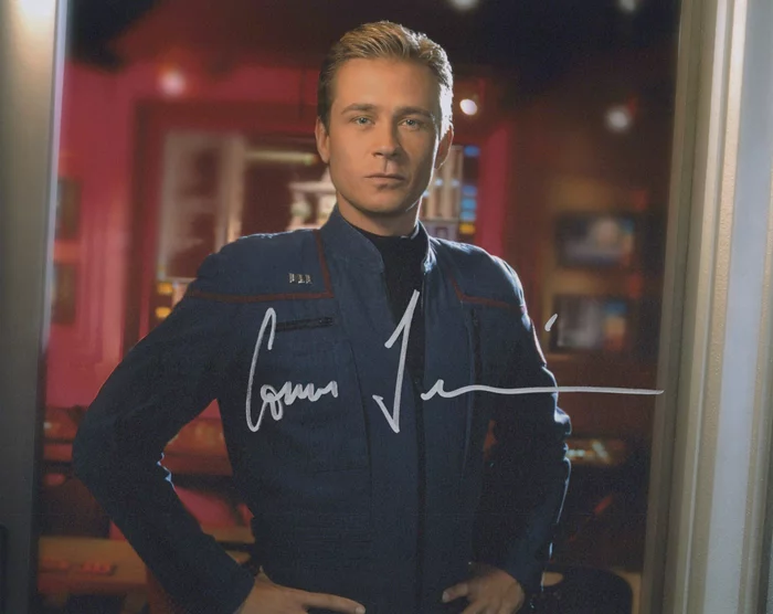 Connor Trinneer autograph