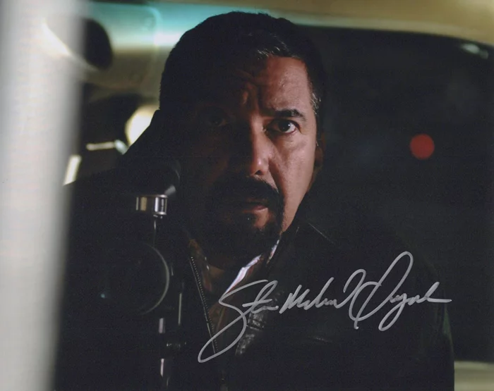 Steven Michael Quezada autograph
