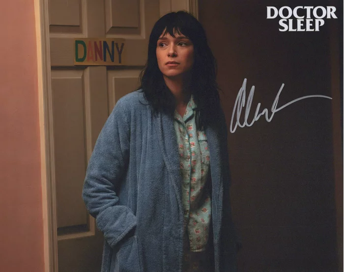 Alex Essoe autograph