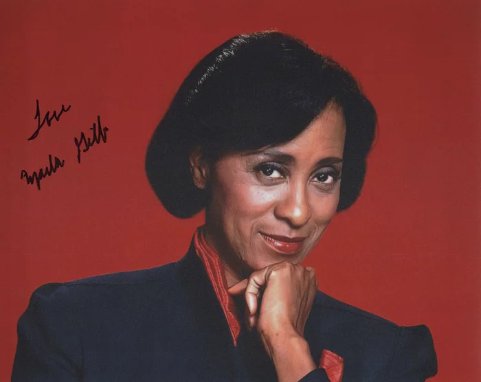 Marla Gibbs autograph