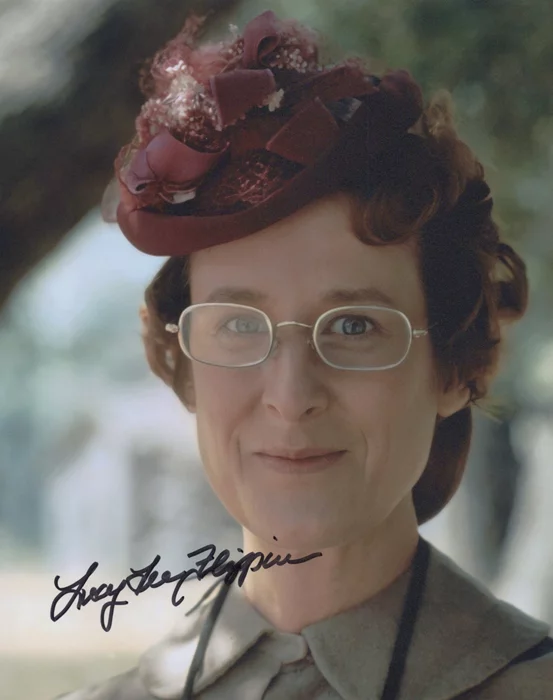 Lucy Lee Flippin autograph