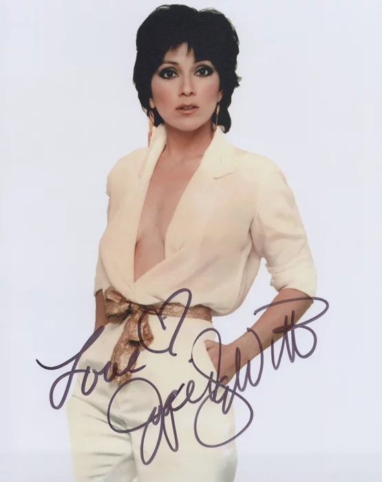 Joyce DeWitt autograph