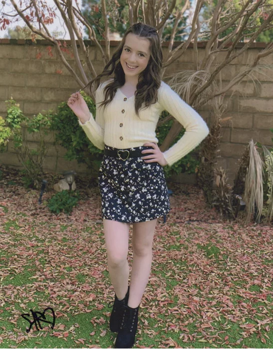 Symonne Harrison autograph