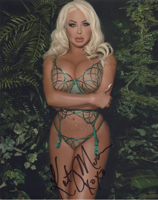 Katy Monroe autograph