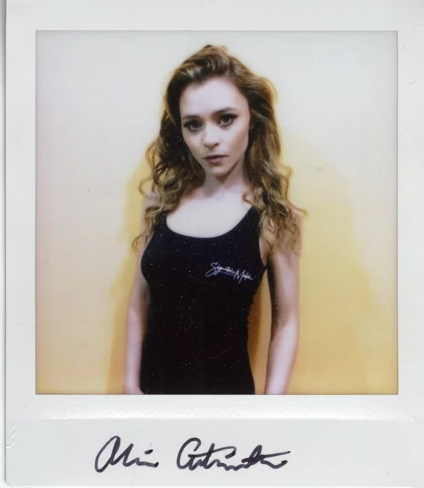 Alice Antoinette autograph