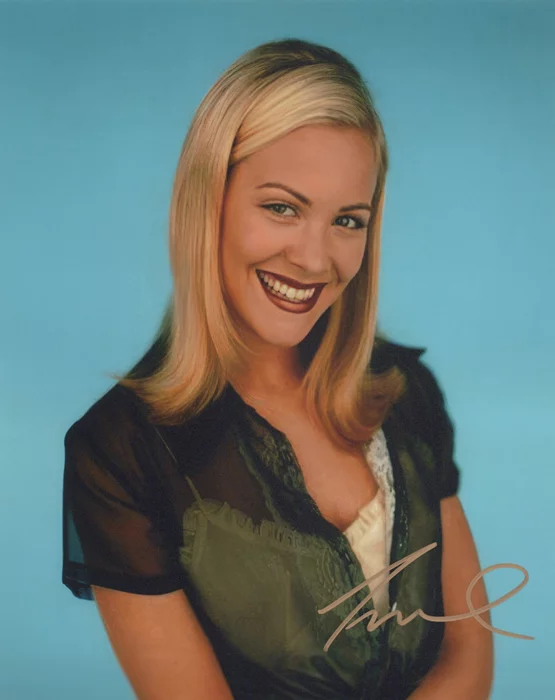Cynthia Daniel autograph
