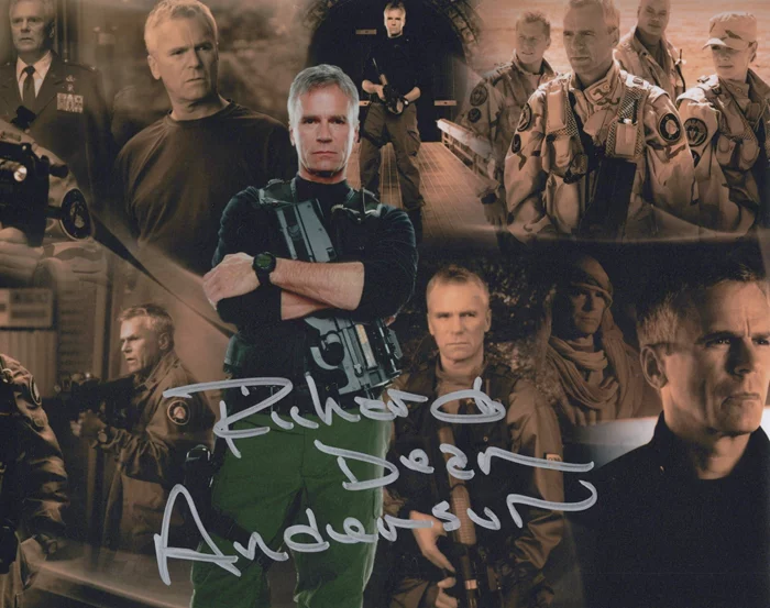 Richard Dean Anderson autograph