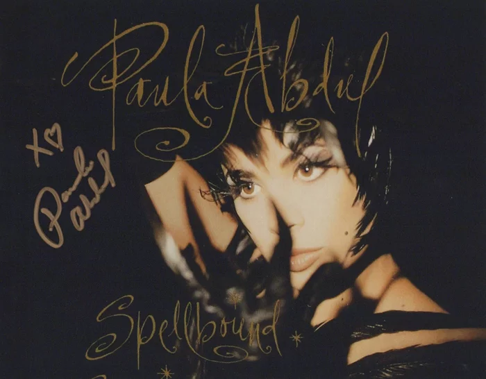 Paula Abdul autograph