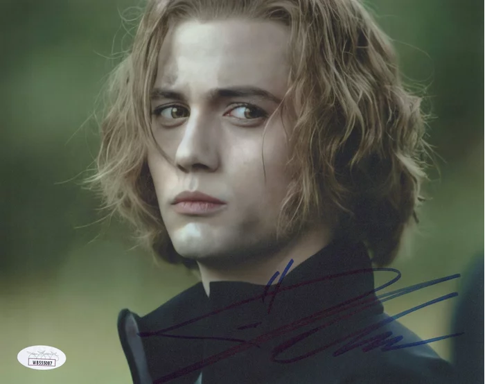 Jackson Rathbone autograph