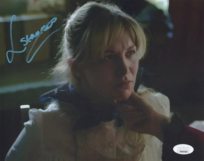 Lauren Staerck autograph