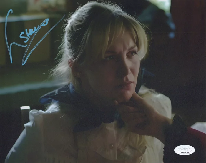 Lauren Staerck autograph