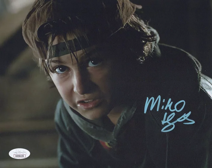 Miko Hughes autograph