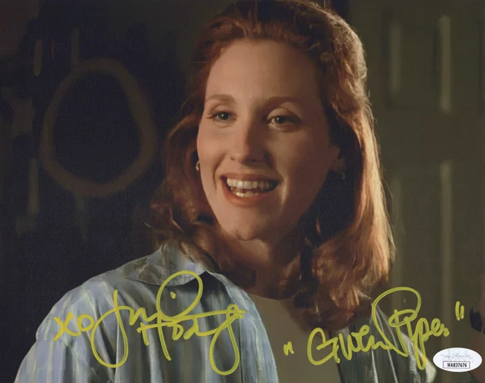 Judith Hoag autograph