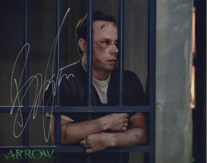 Brendan Fletcher autograph