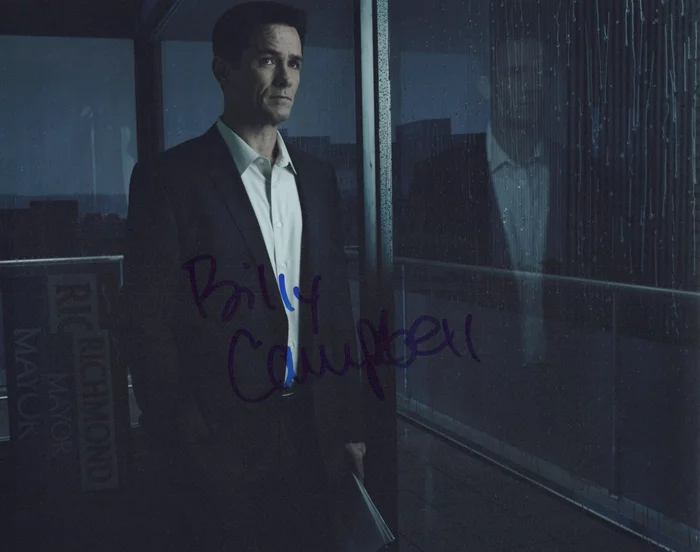 Bill Campbell autograph