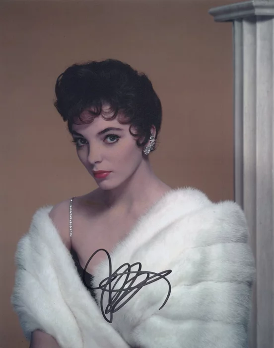 Joan Collins autograph