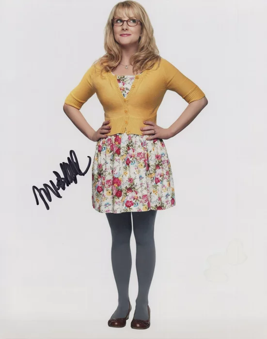 Melissa Rauch autograph