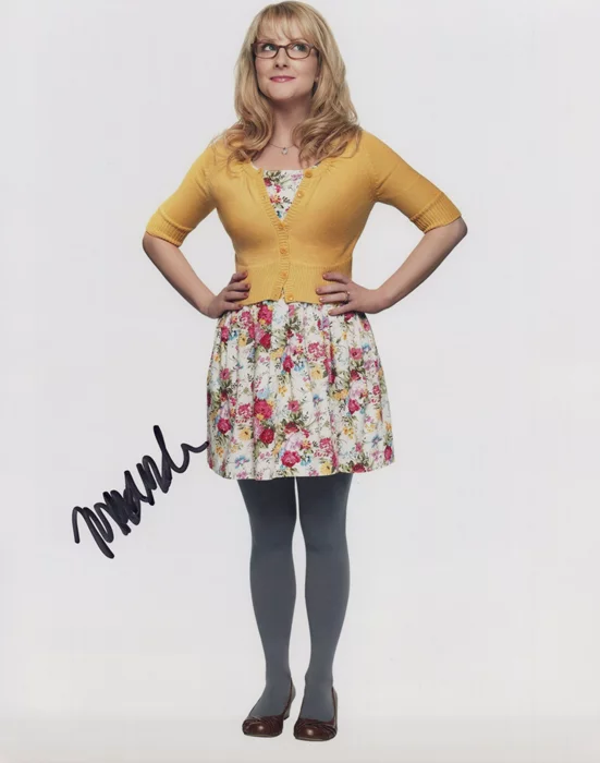 Melissa Rauch autograph