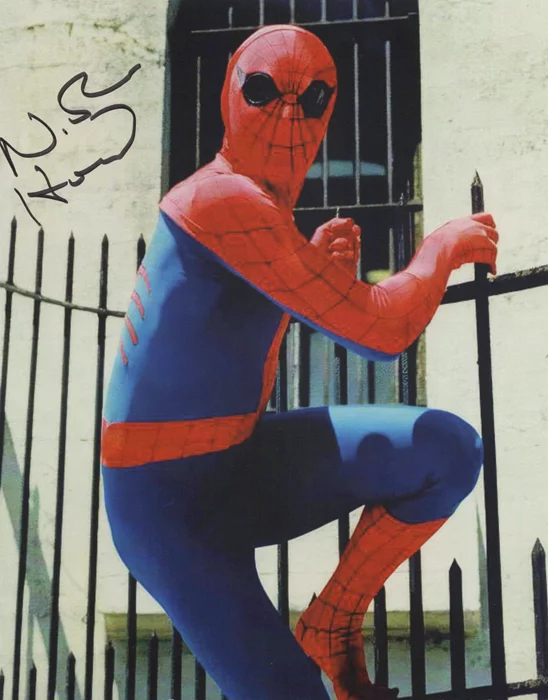 Nicholas Hammond autograph