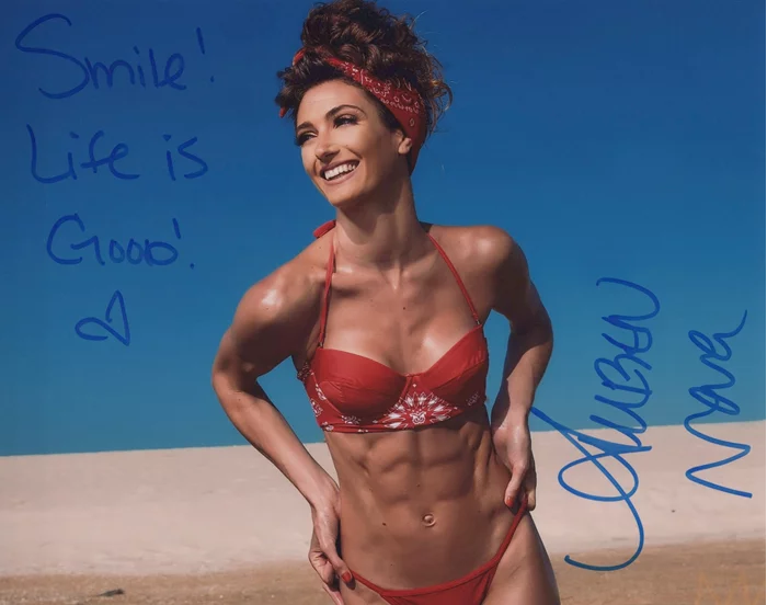 Amber Nova autograph