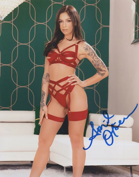 April Olsen autograph